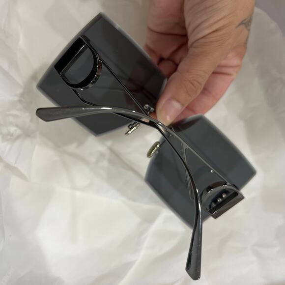 Christian Dior 30Montaigne M1U Purple Square Sunglasses